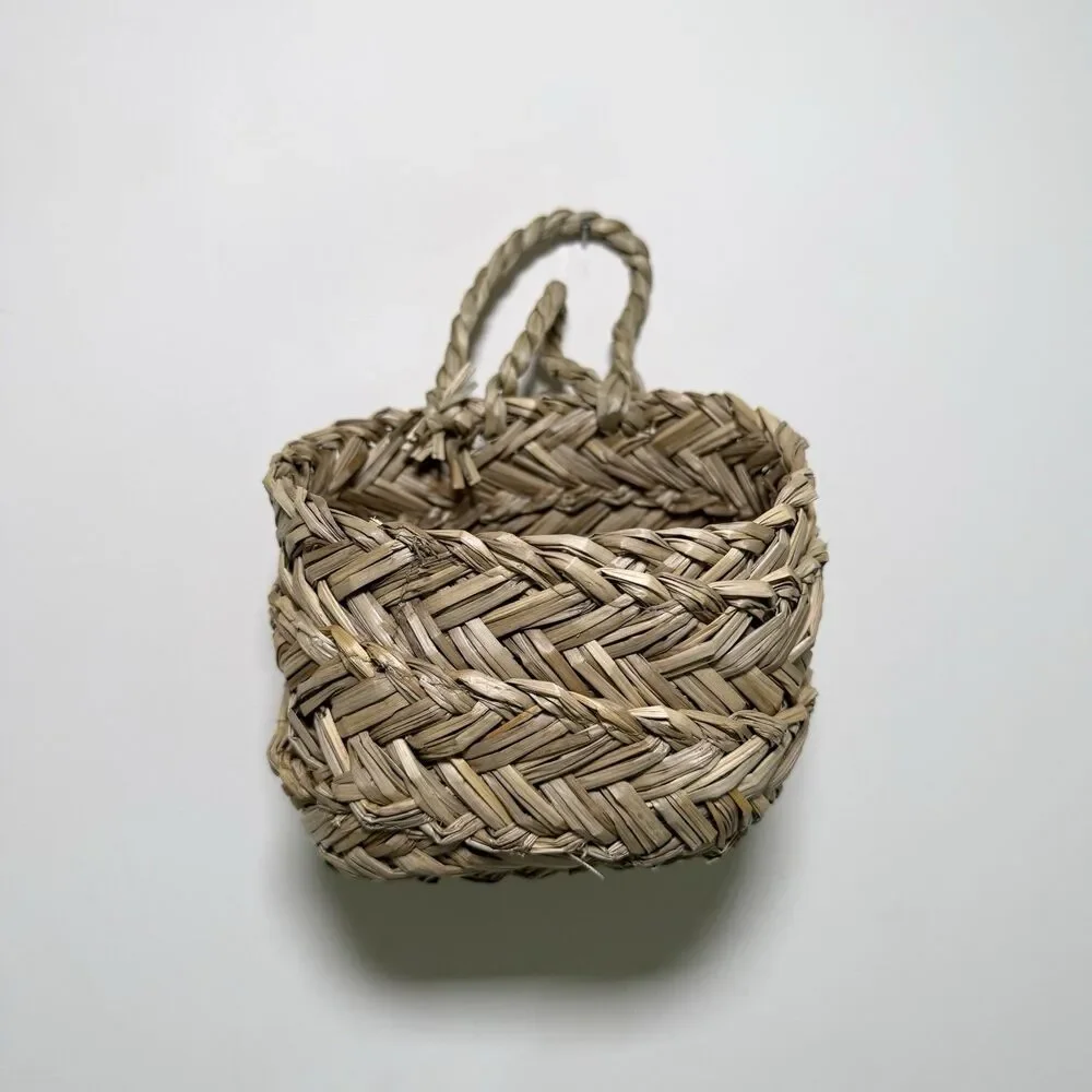 Mini Hanging Woven Sea Grass Basket